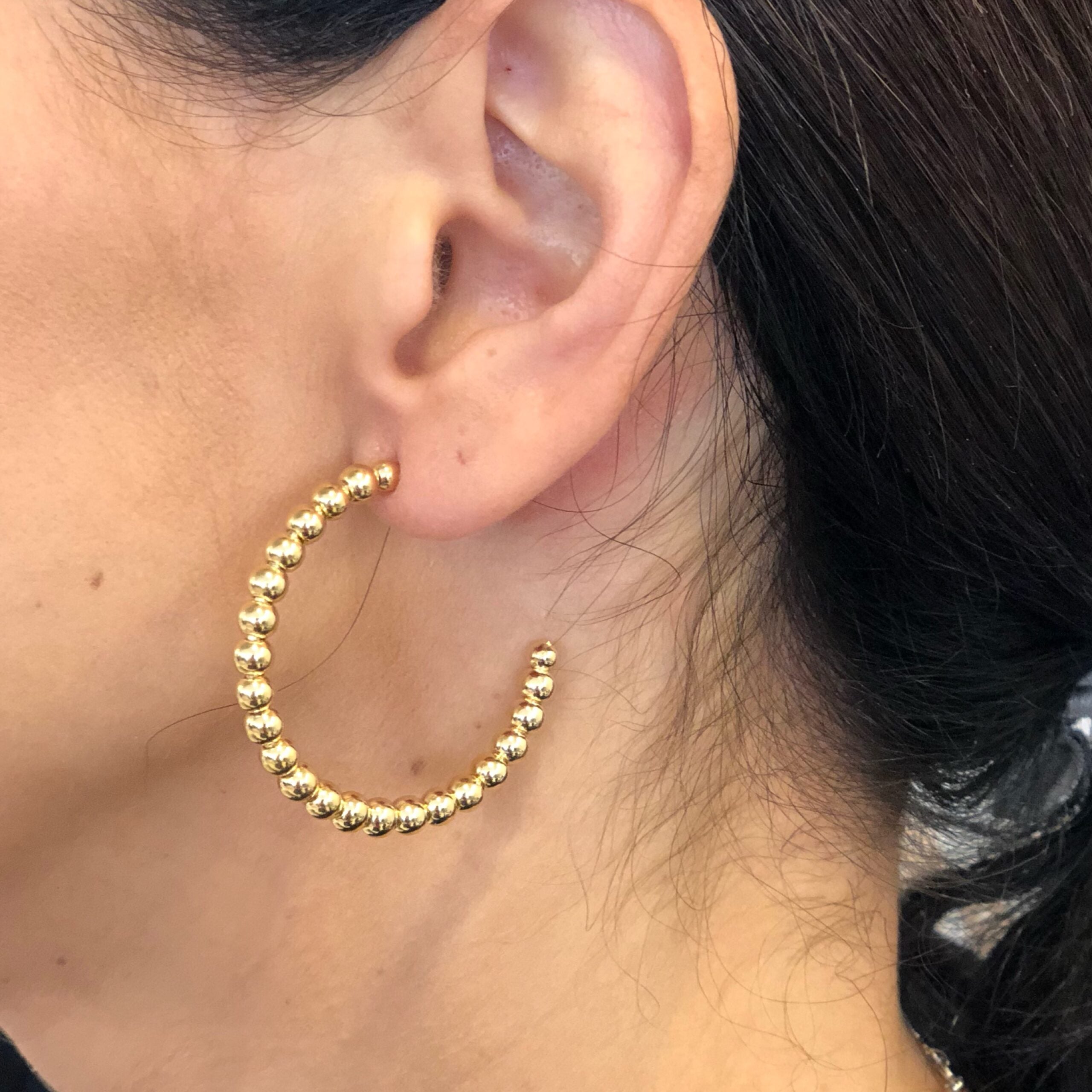 EA - Lulu Hoop Earrings